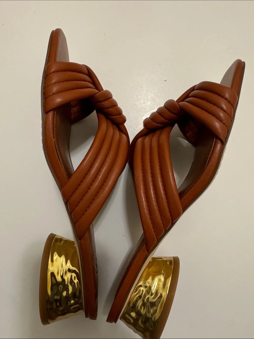NiB Vince Camuto Lomata Sandals